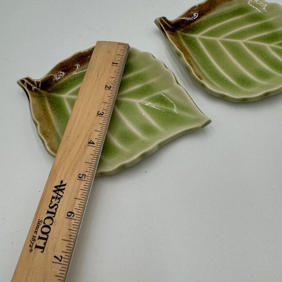 A Set of 2 Vintage Tajimi Japan Green Leaf Plates Small - Picture 9 of 10
